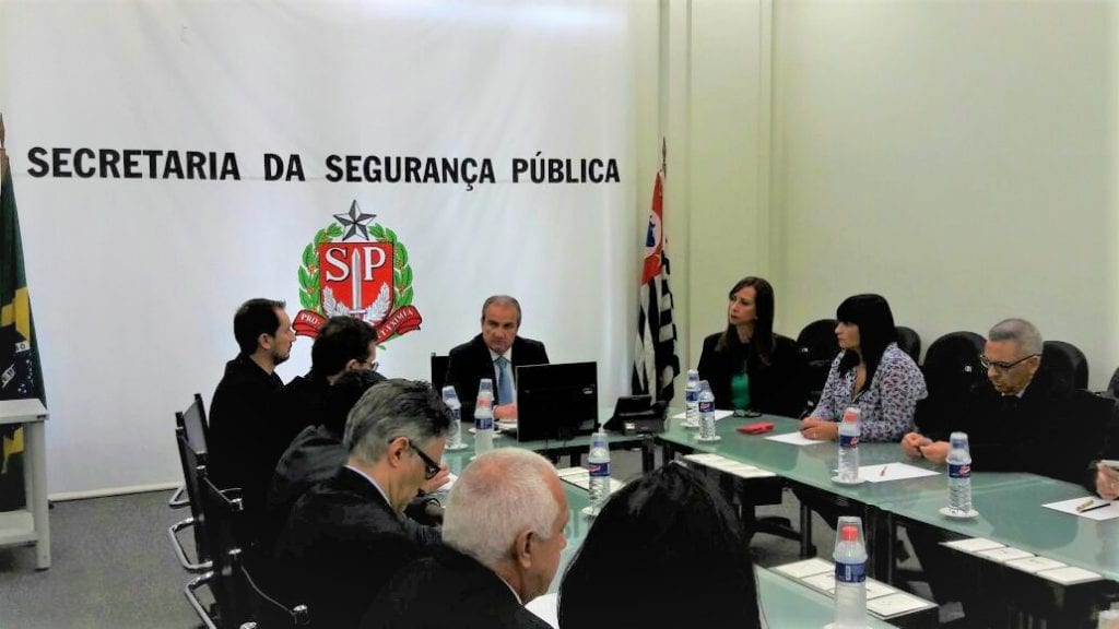 Adriana Borgo - TBT em Defesa das Policias de SP